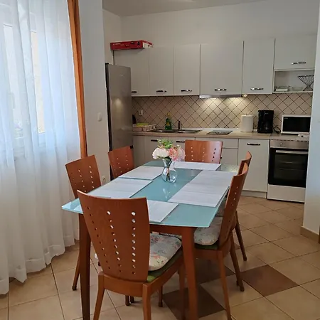 Apartment Sramek Posesi
