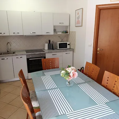 Appartamento Sramek Posesi