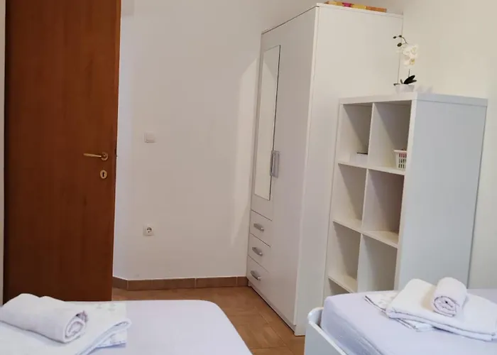 Sramek Posesi Medulin